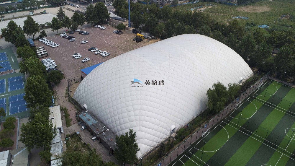 安裝應(yīng)急照明系統(tǒng)對于氣膜羽毛球館的日常運營有何影響？
