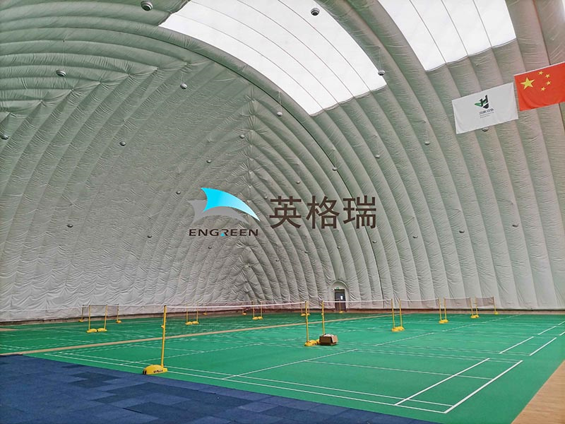 在建筑中廣泛使用的膜材料有什么特性？